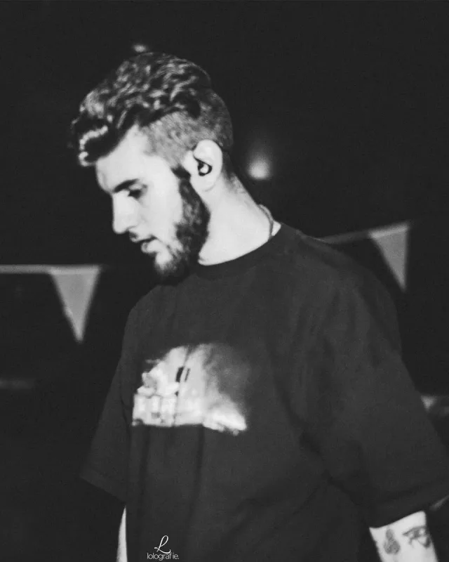 Portrait of bWy the Artist, on stage